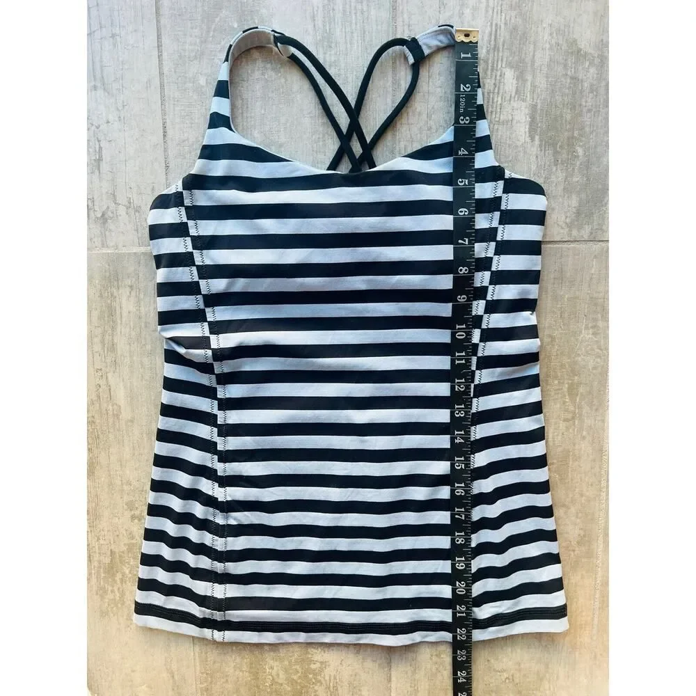 Lululemon Free to Be Blue Sea Stripe Tank Top Built-In Bra Racerback Stretch 6